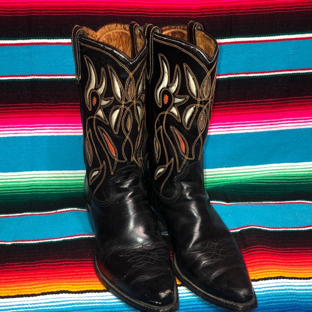 VINTAGE Black cowboy boots